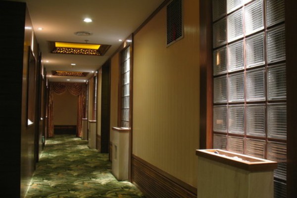 成都老茶馆推荐：体验地道养生茶文化(成都特色老茶馆)